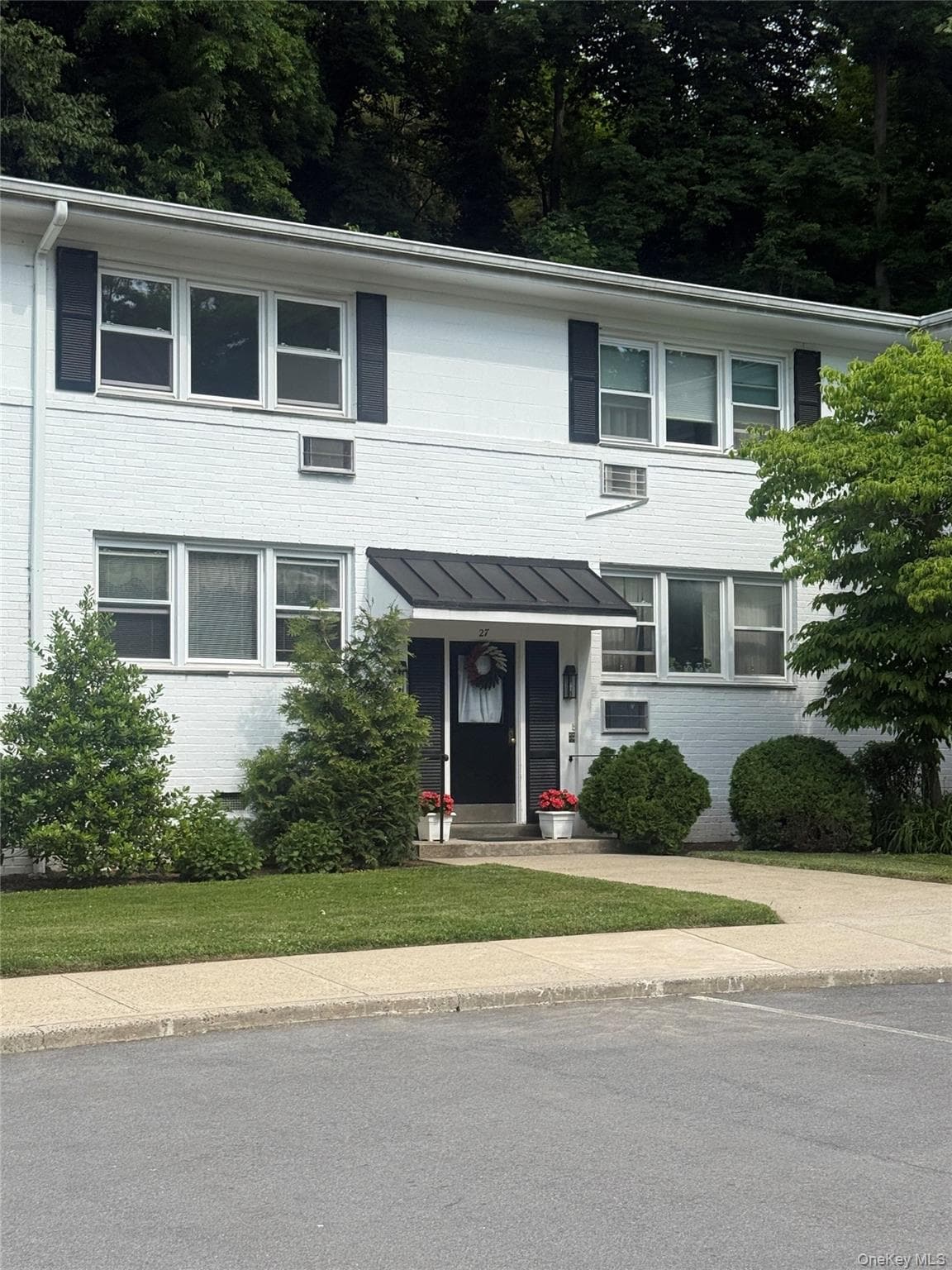 27 Avon Circle Unit: D, Rye Brook