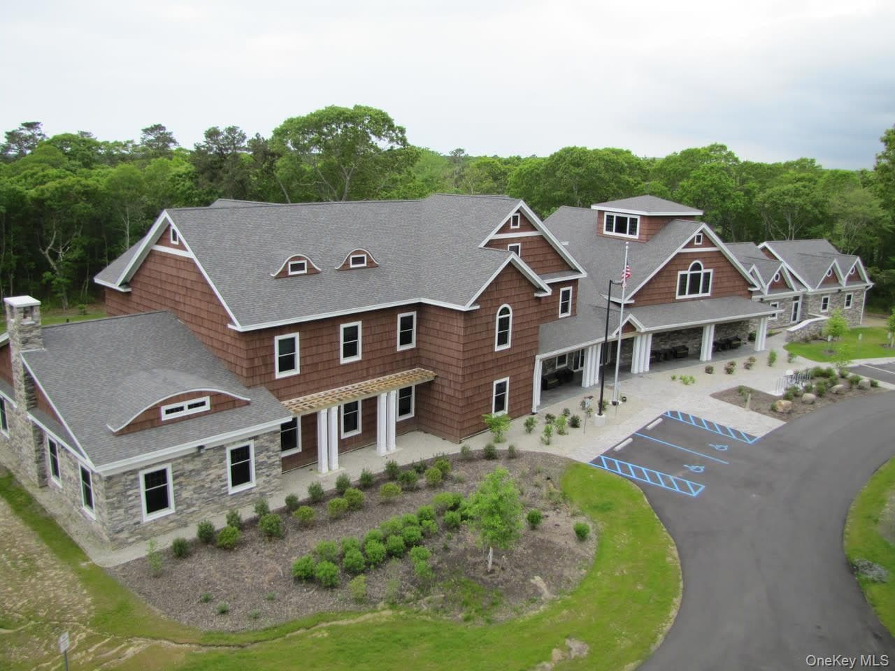 12 Dover Avenue thumbnail 33