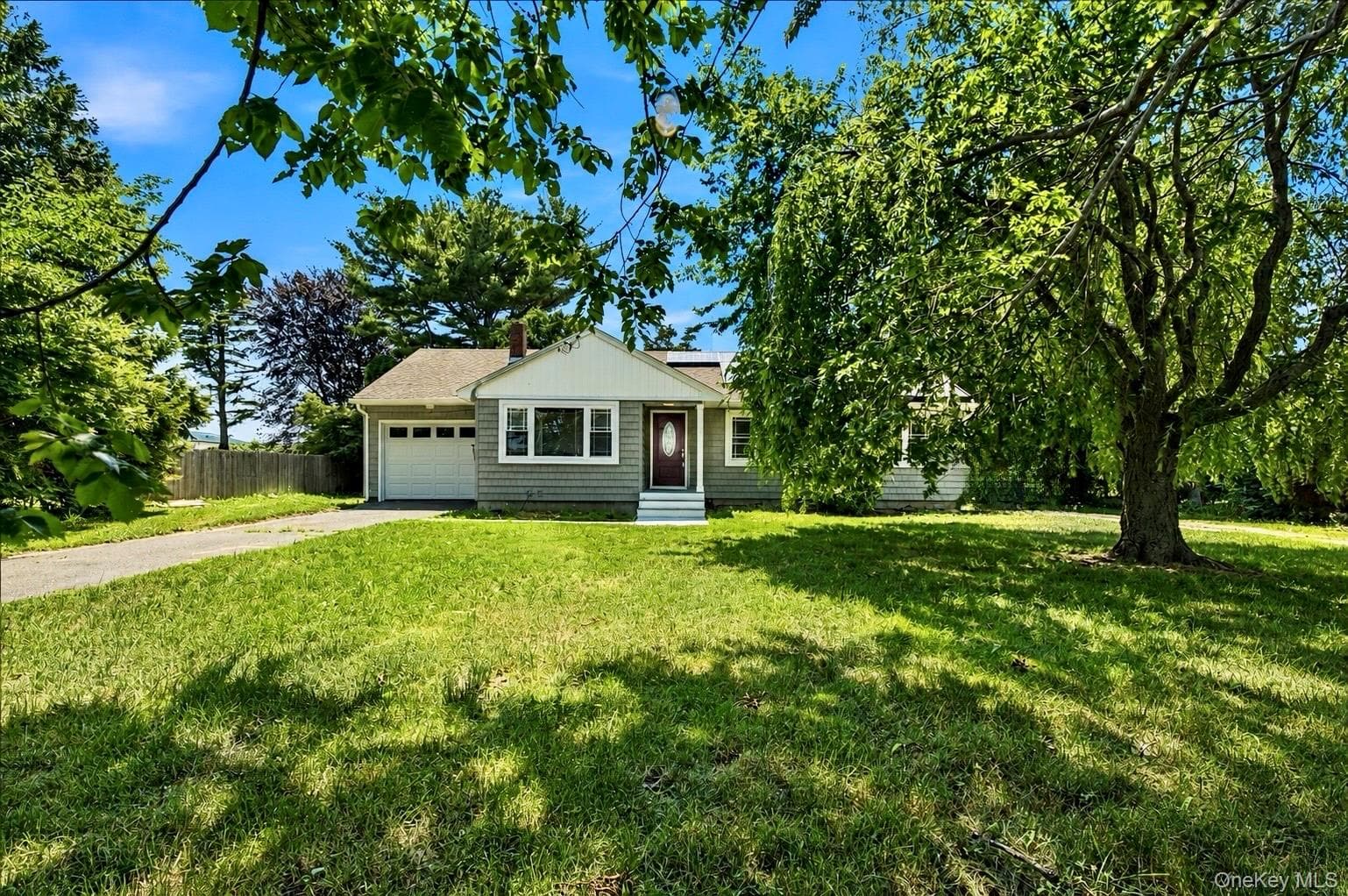 725 Peconic Lane, Peconic