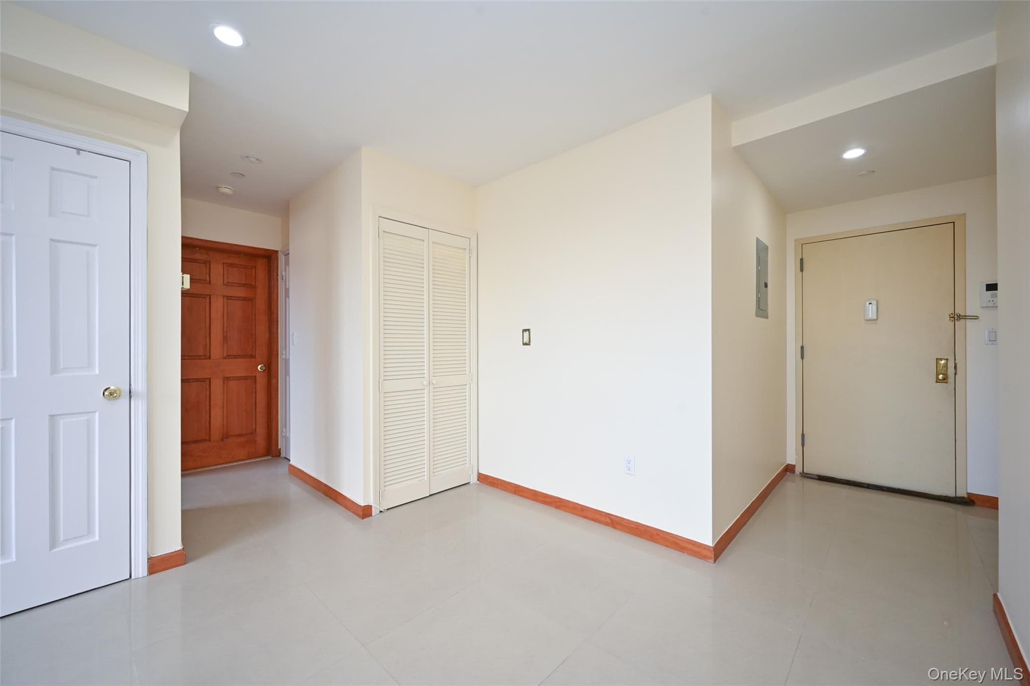64-63 Austin Street St Unit: #6c thumbnail 8