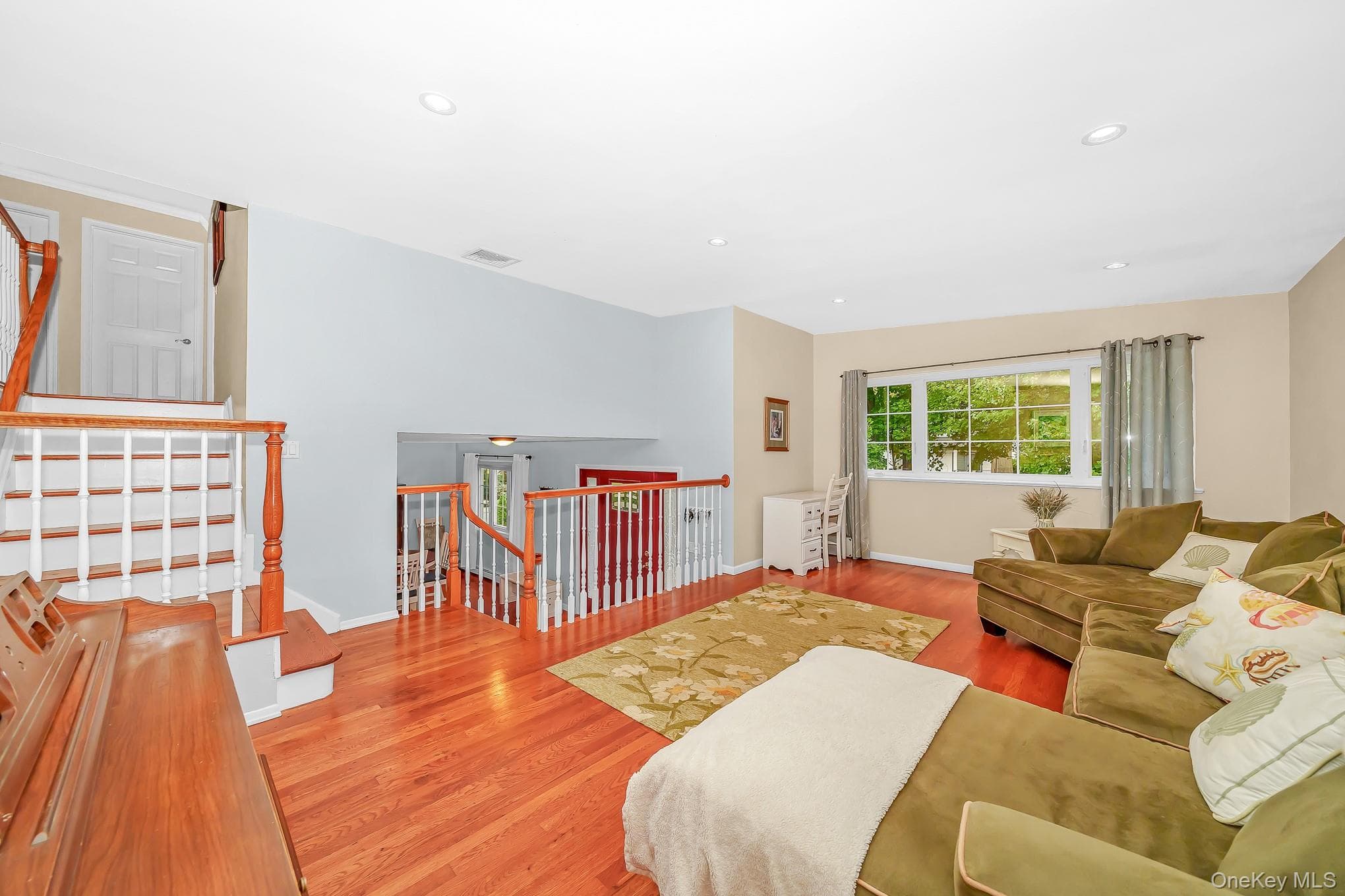 1675 Cornelius Avenue thumbnail 10