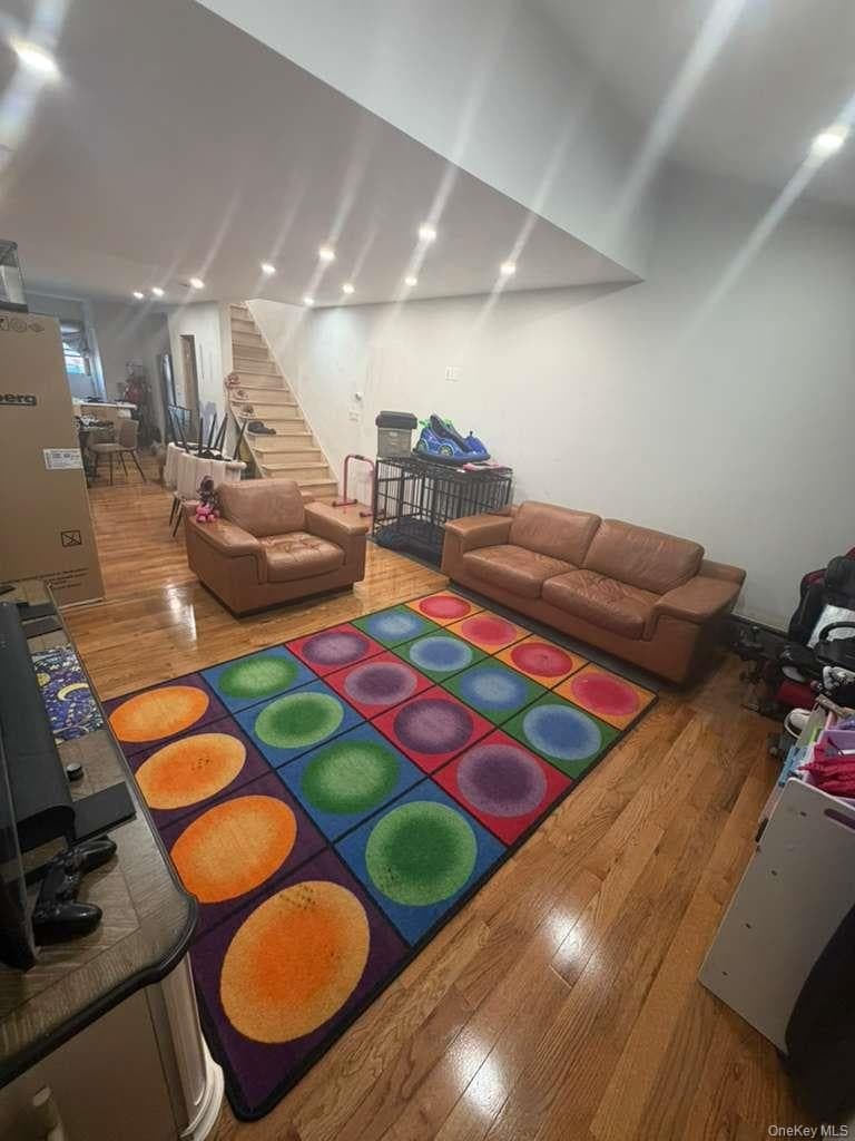 9508 Linden Boulevard thumbnail 14