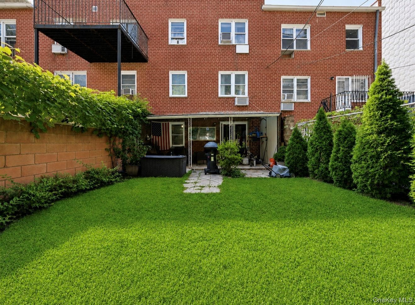 253 Newkirk Avenue thumbnail 21