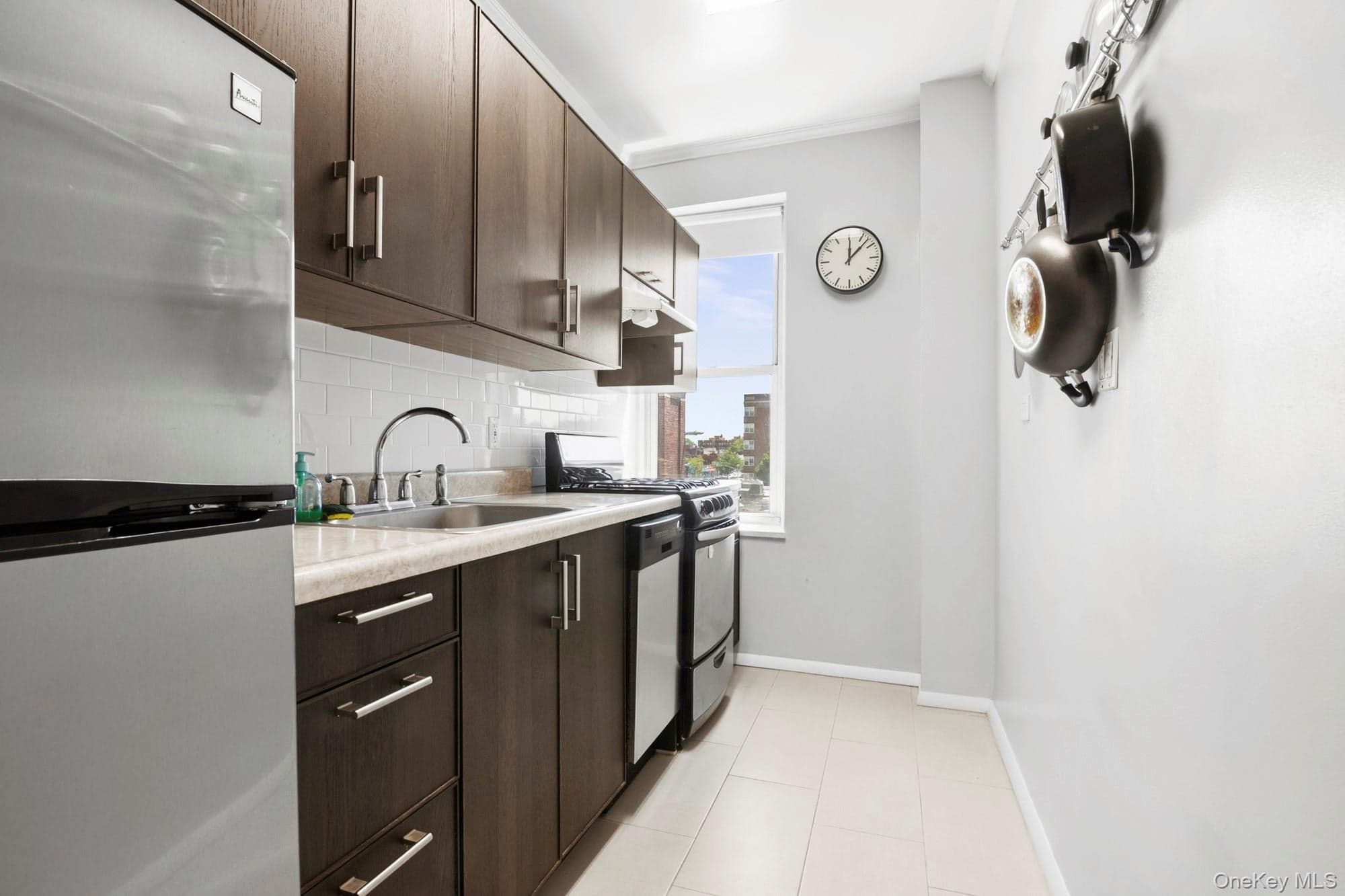 111-35 75th Avenue Unit: 42 thumbnail 3