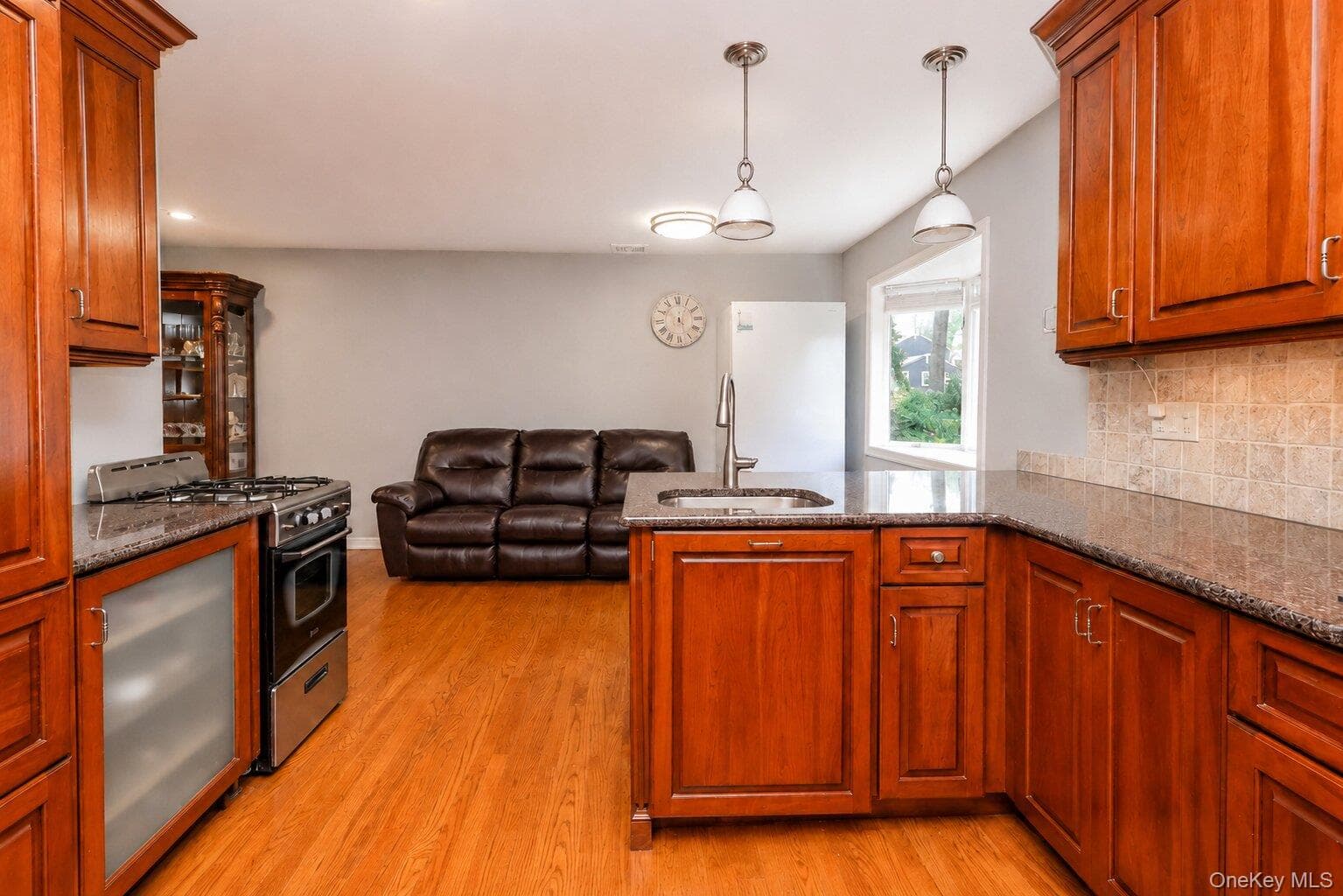 132 Hilltop Road thumbnail 28