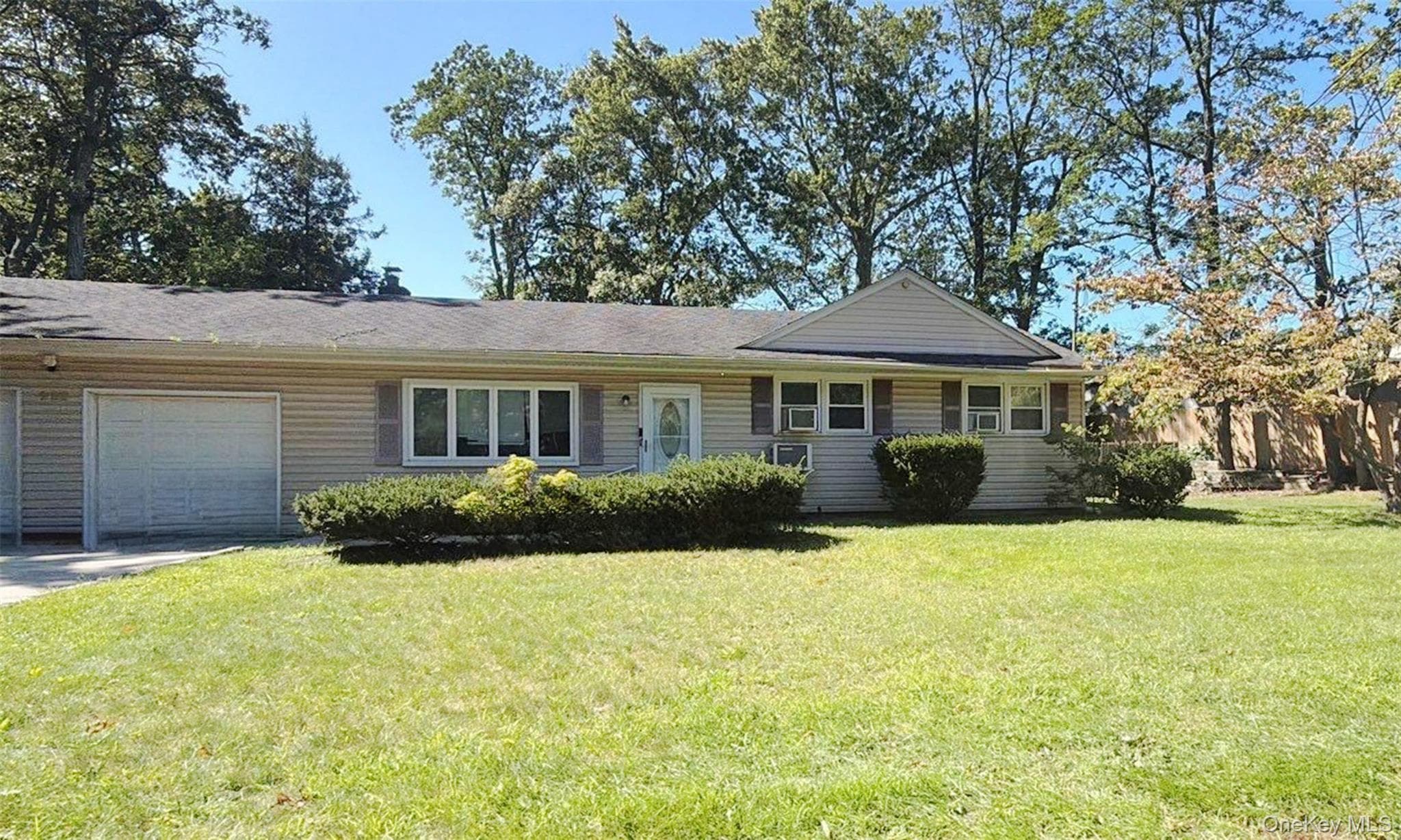 226 Holbrook Road thumbnail 4