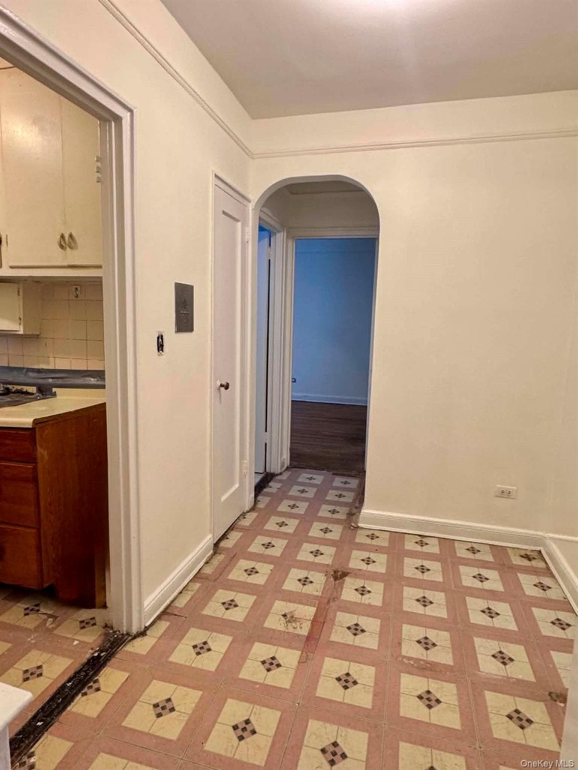 143-07 Sanford Avenue Unit: 3J thumbnail 3
