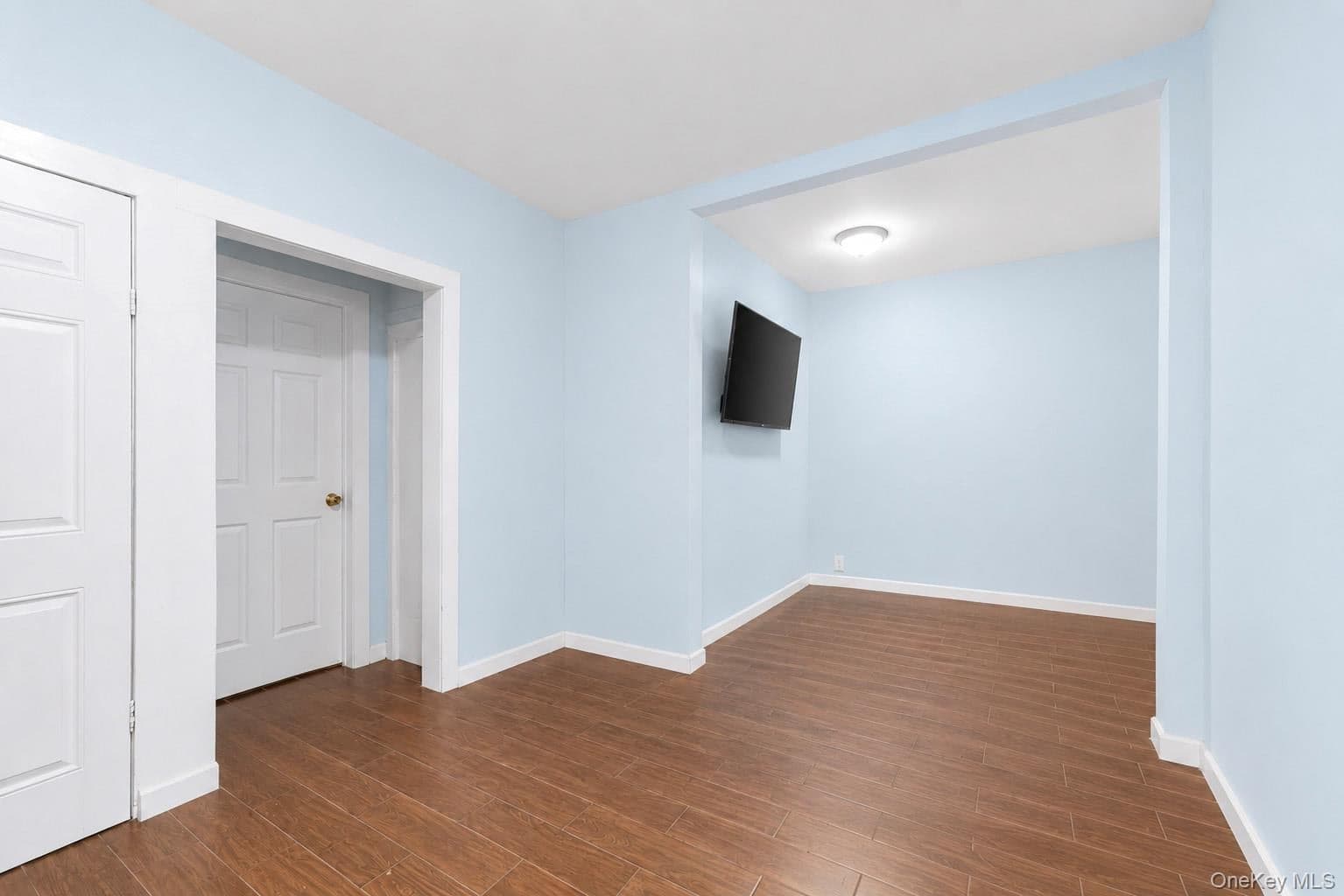 4733 Carpenter Avenue thumbnail 6