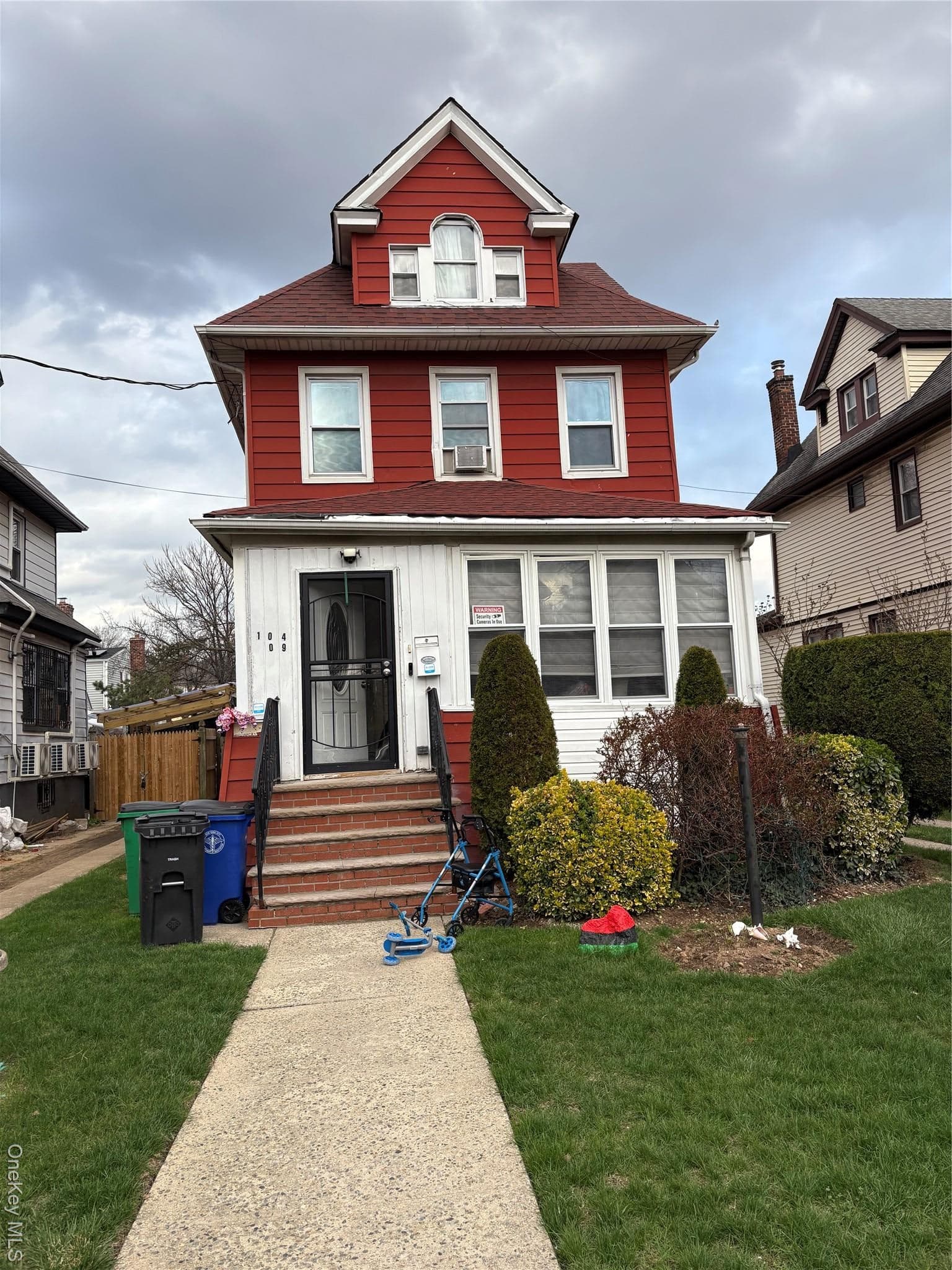 10409 189th Street photo 1