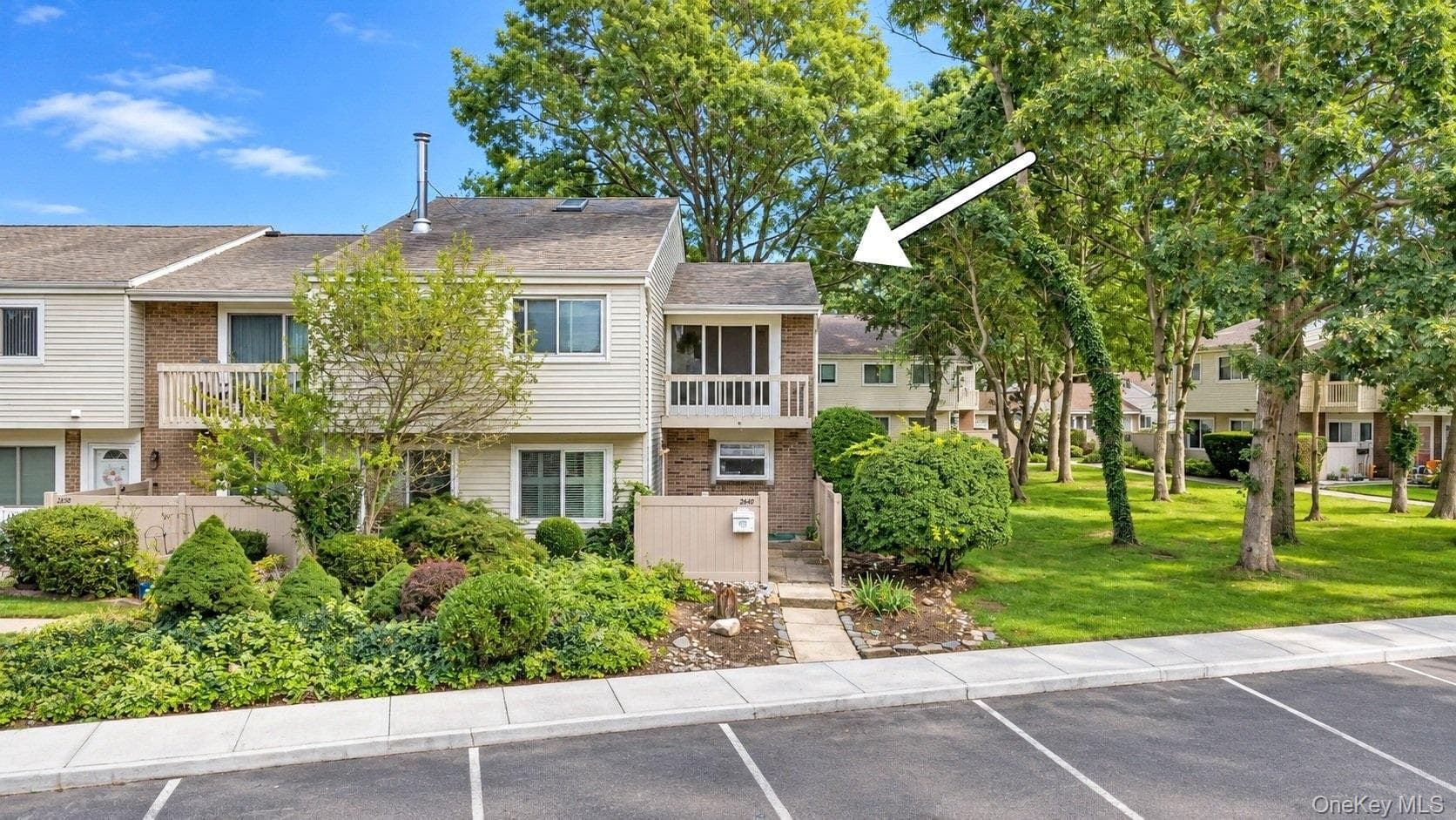 204 Springmeadow Drive Unit: M, Holbrook