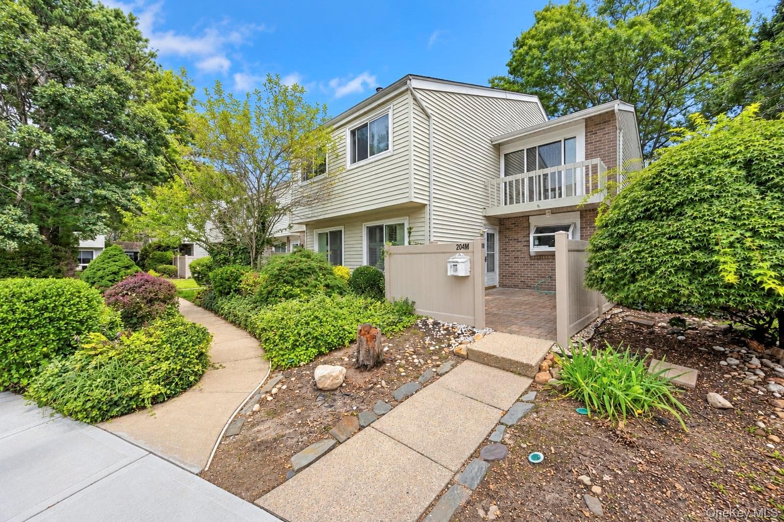 204 Springmeadow Drive Unit: M thumbnail 4