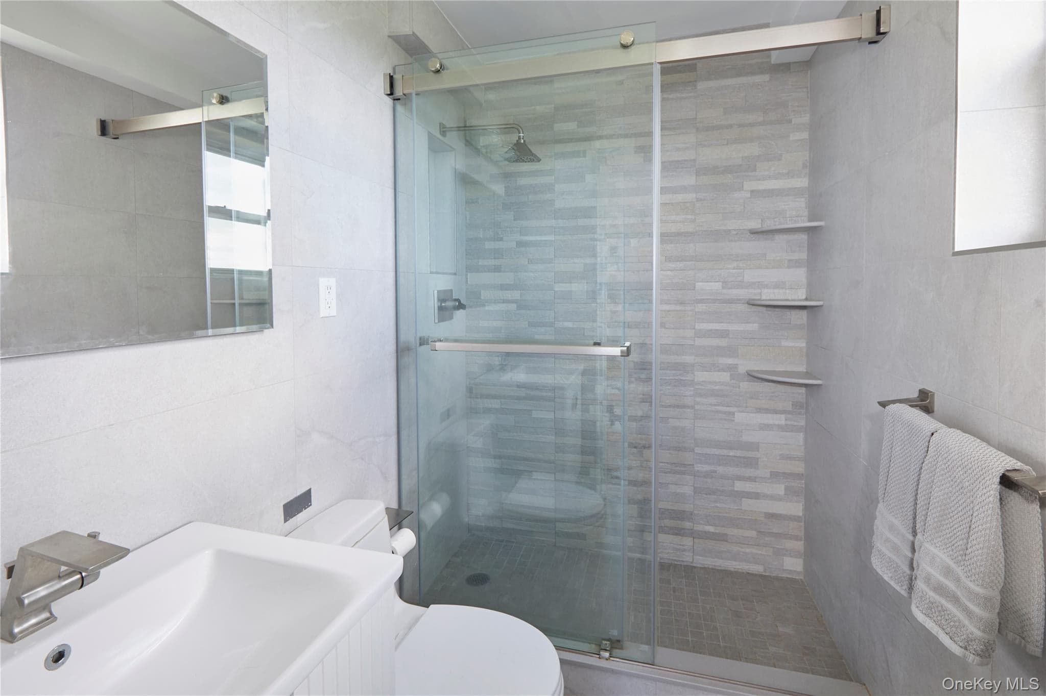 5900 Arlington Avenue Unit: 4B thumbnail 9