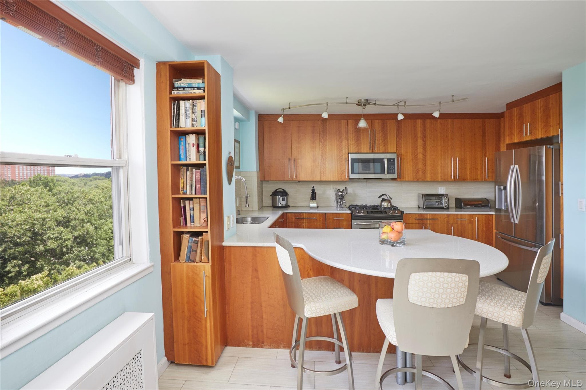 5900 Arlington Avenue Unit: 4B thumbnail 3