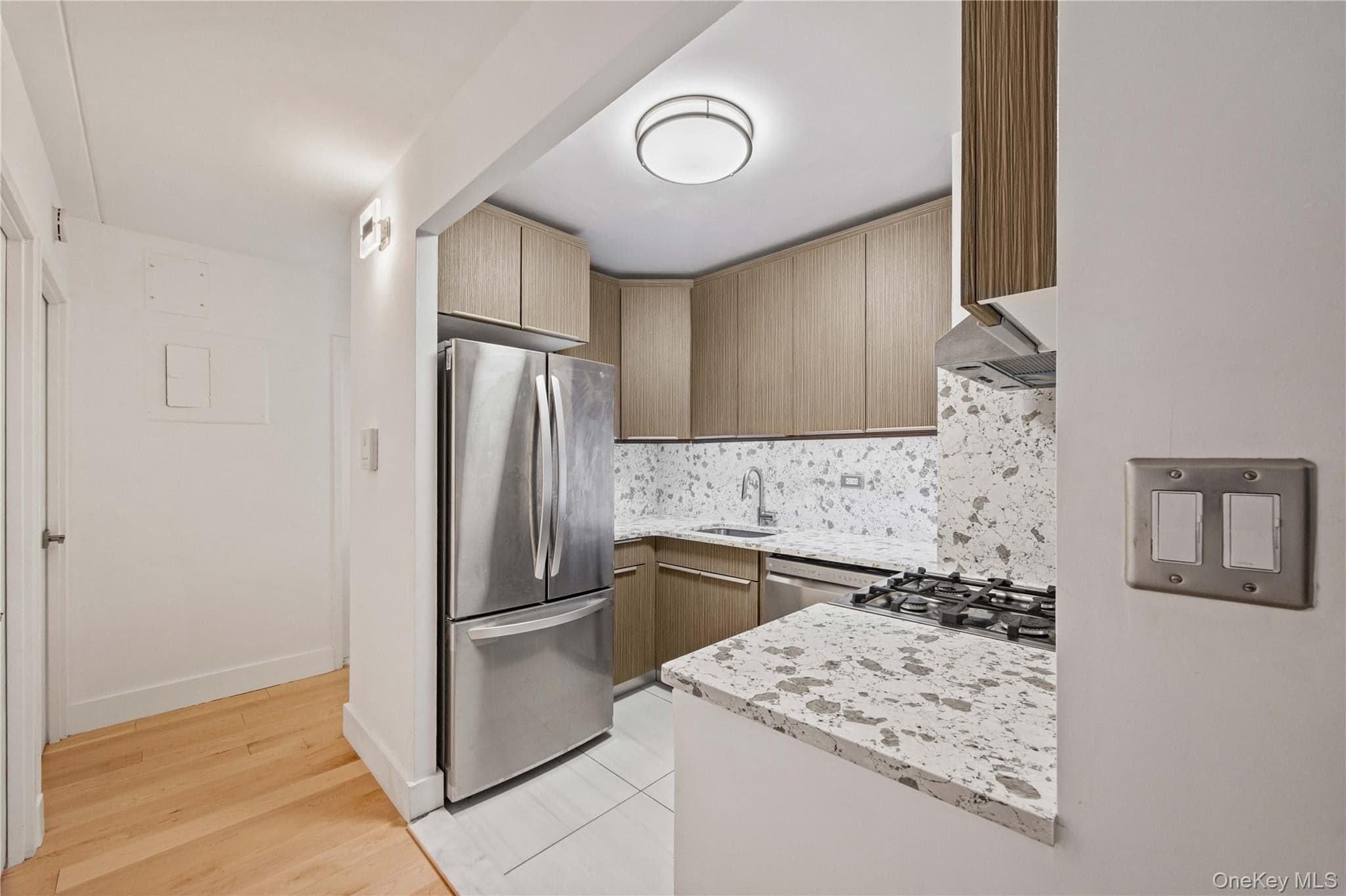 220 Manhattan Avenue Unit: 2N thumbnail 5