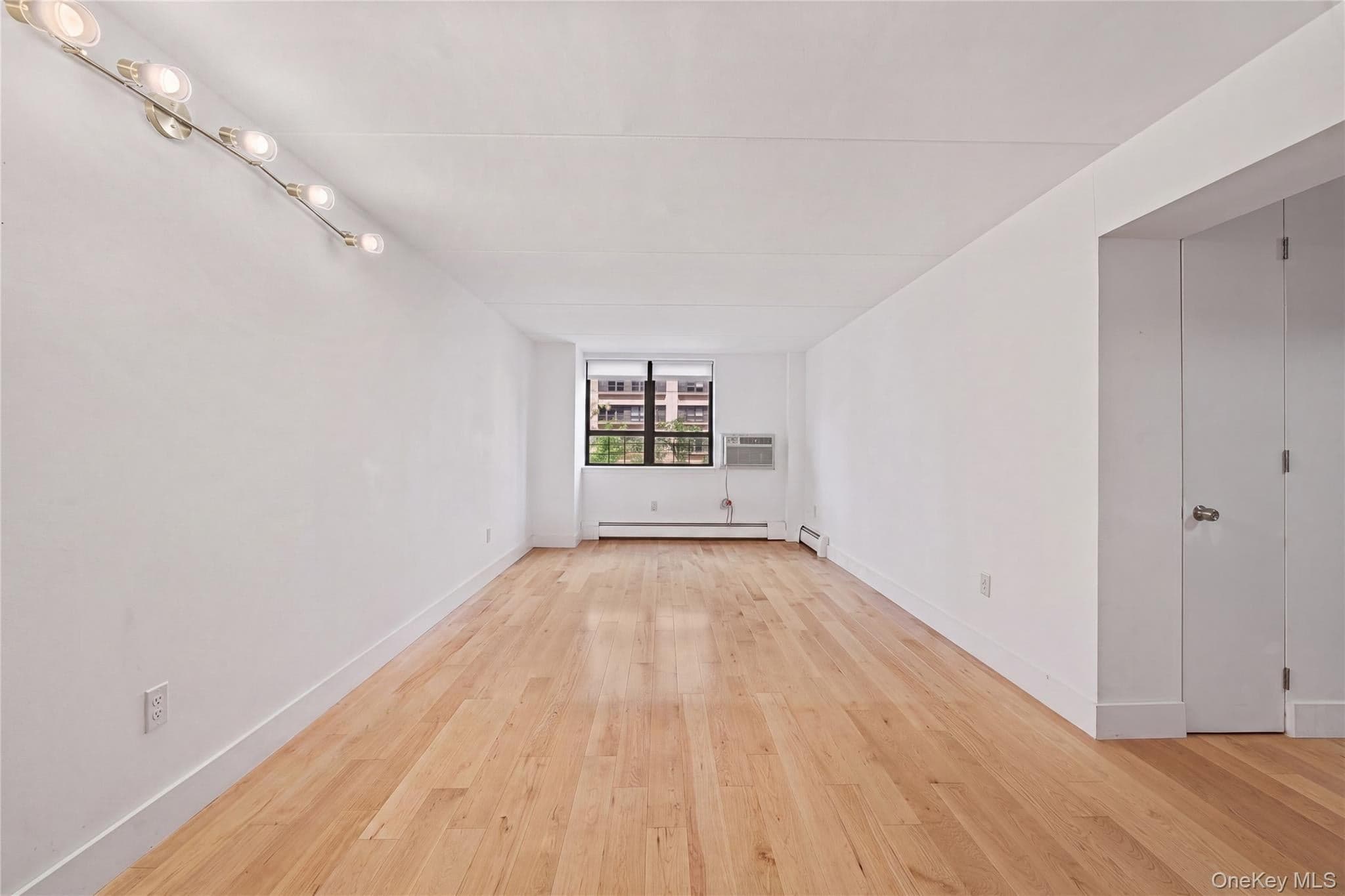 220 Manhattan Avenue Unit: 2N thumbnail 3