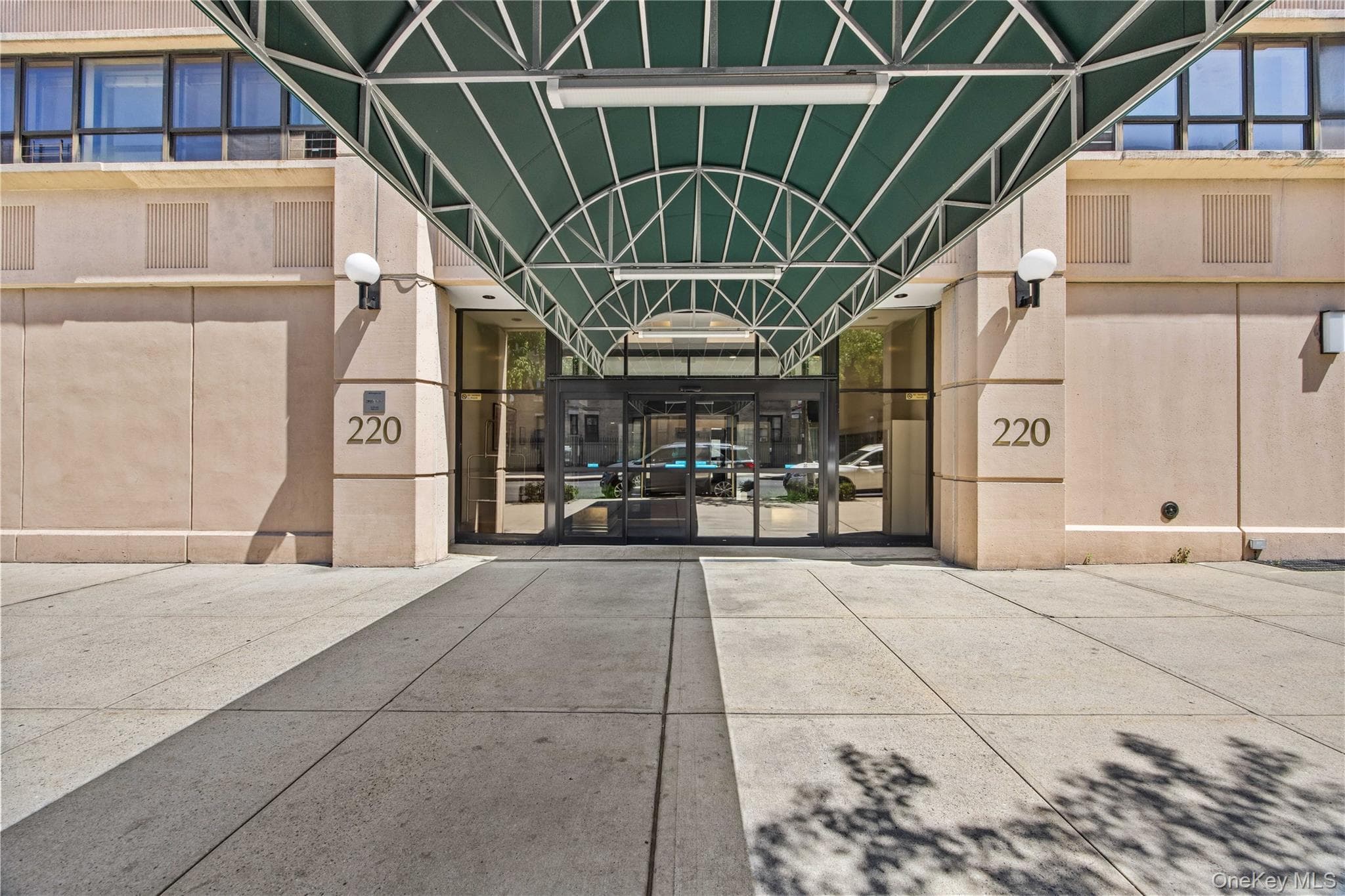 220 Manhattan Avenue Unit: 2N thumbnail 34