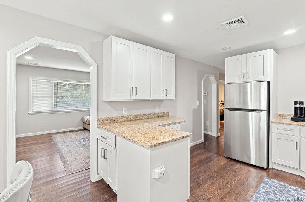 731 Muncey Road thumbnail 6