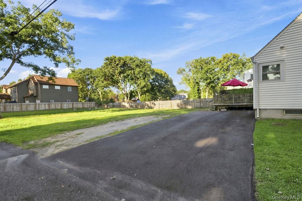731 Muncey Road thumbnail 21
