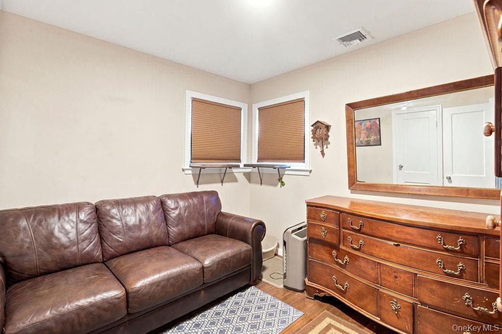 731 Muncey Road thumbnail 12