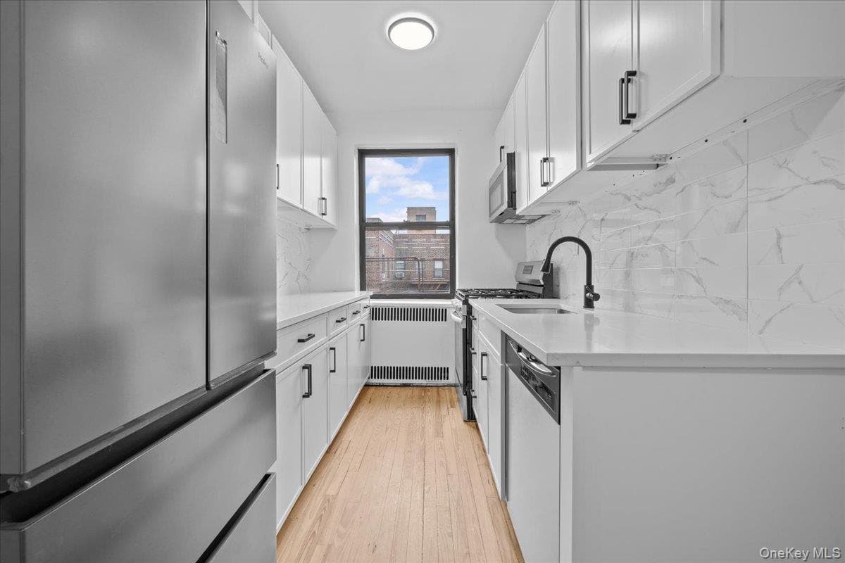 3015 Riverdale Avenue Unit: 6D thumbnail 4