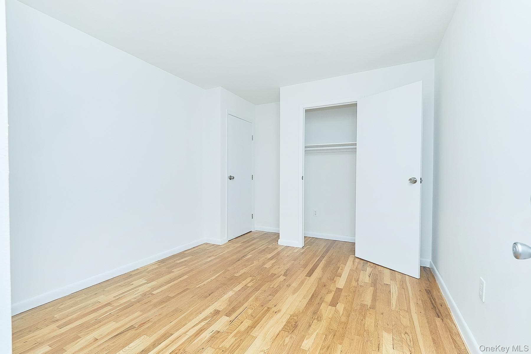 1180 Sherman Avenue thumbnail 15