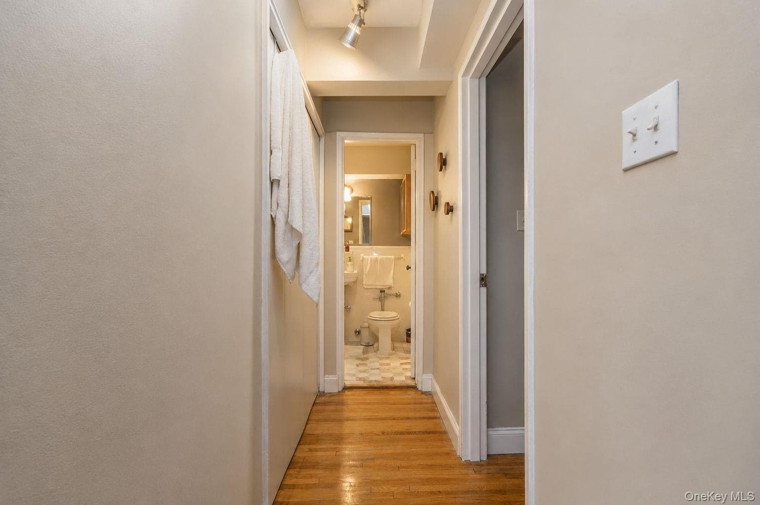 400 E 17th Street Unit: 304 thumbnail 22