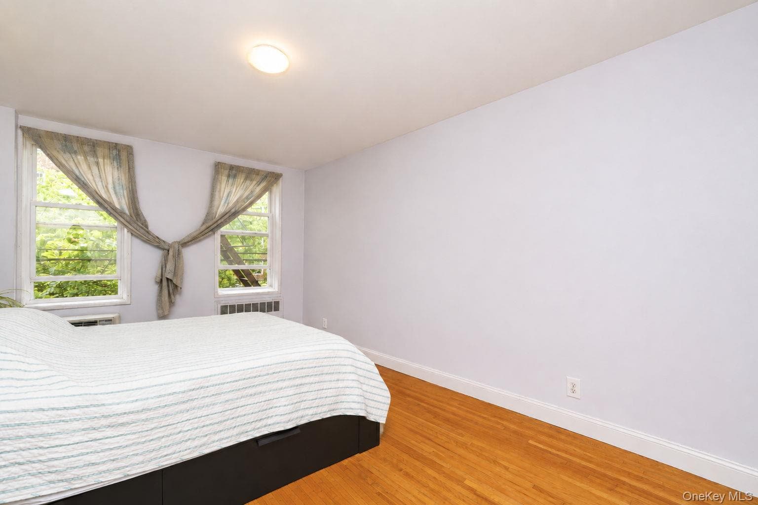 400 E 17th Street Unit: 304 thumbnail 23