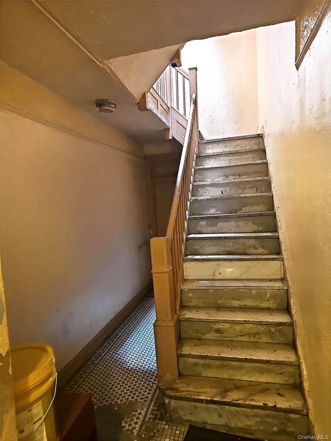 1054 Longfellow Avenue thumbnail 5
