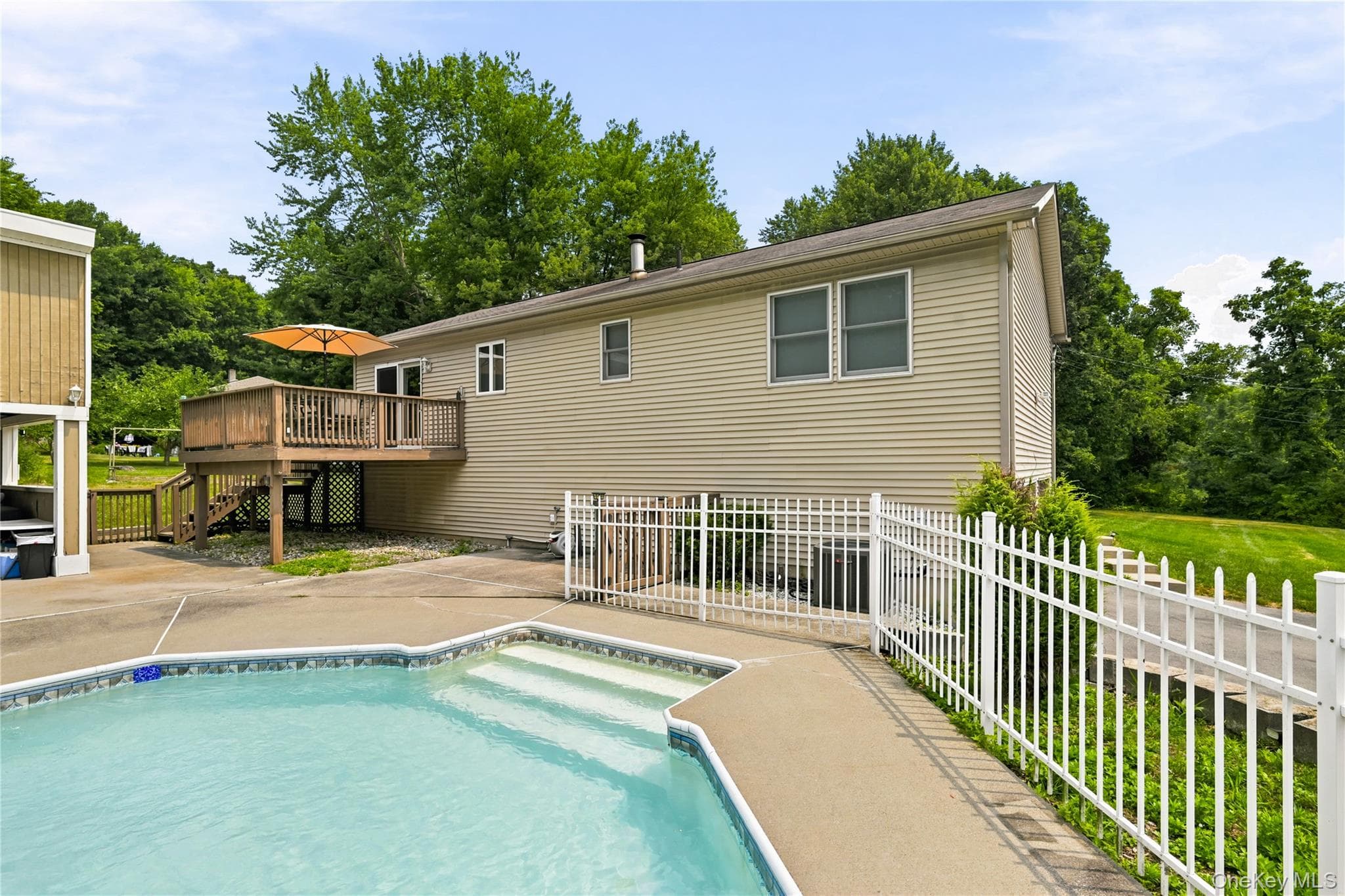 564 Clove Road thumbnail 46