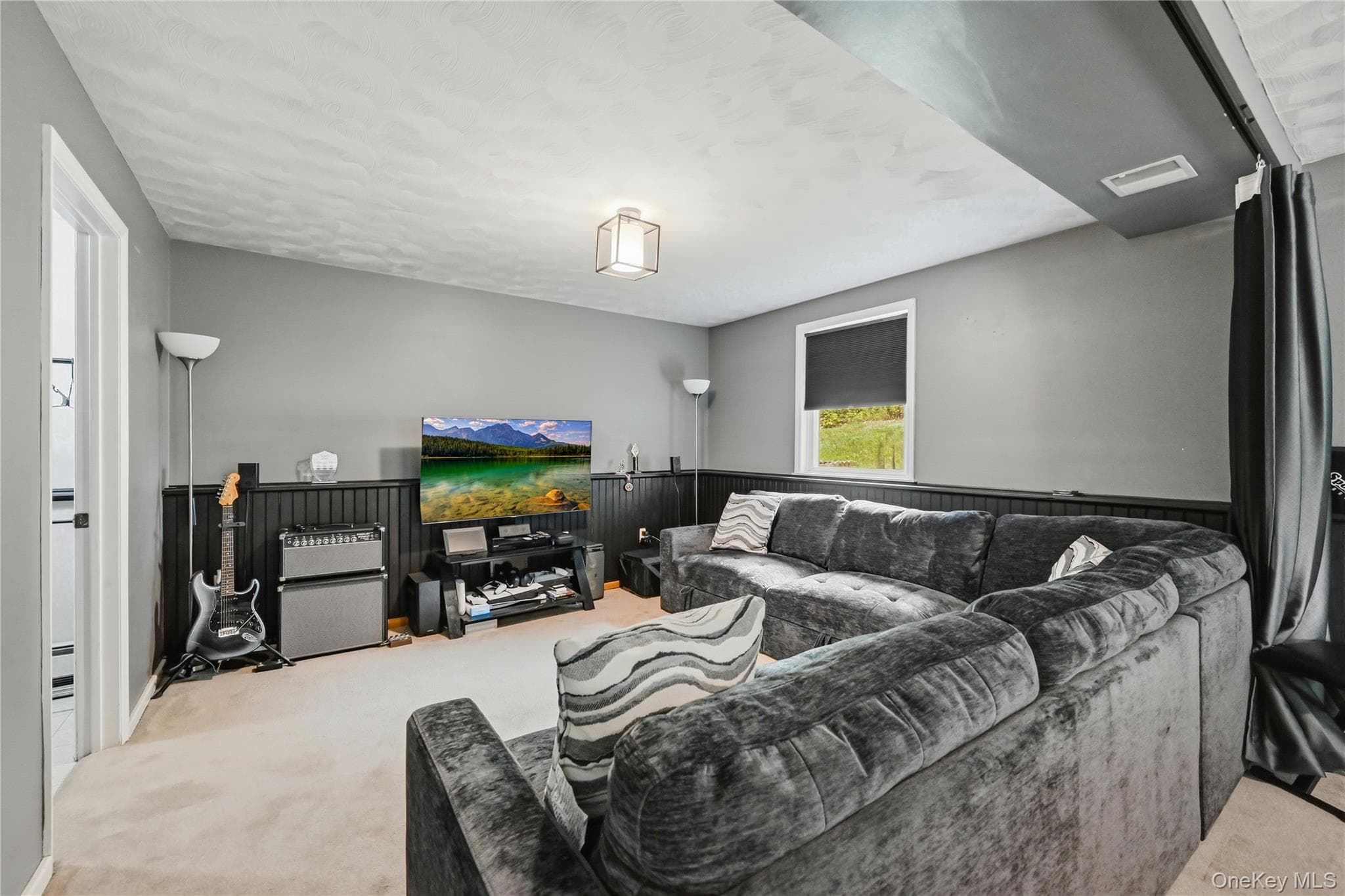 564 Clove Road thumbnail 33