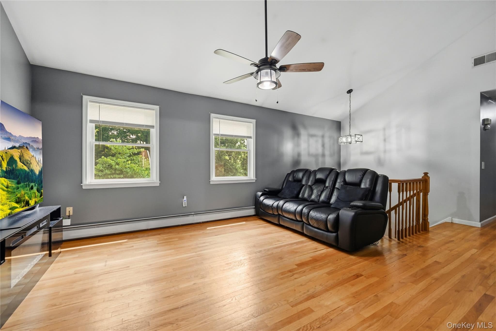 564 Clove Road thumbnail 10