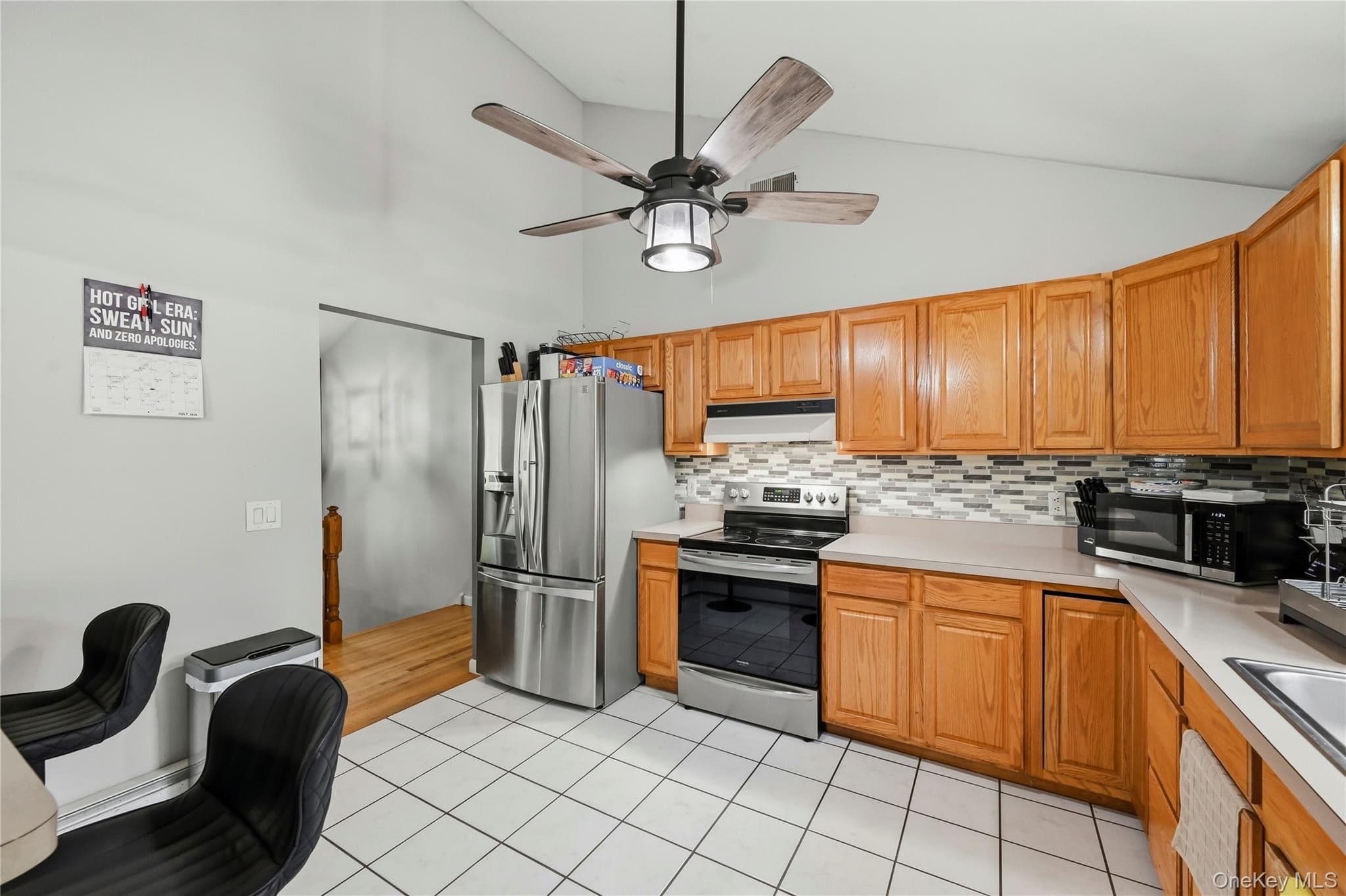 564 Clove Road thumbnail 15