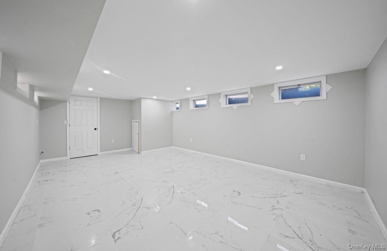 530 Washington Avenue thumbnail 23