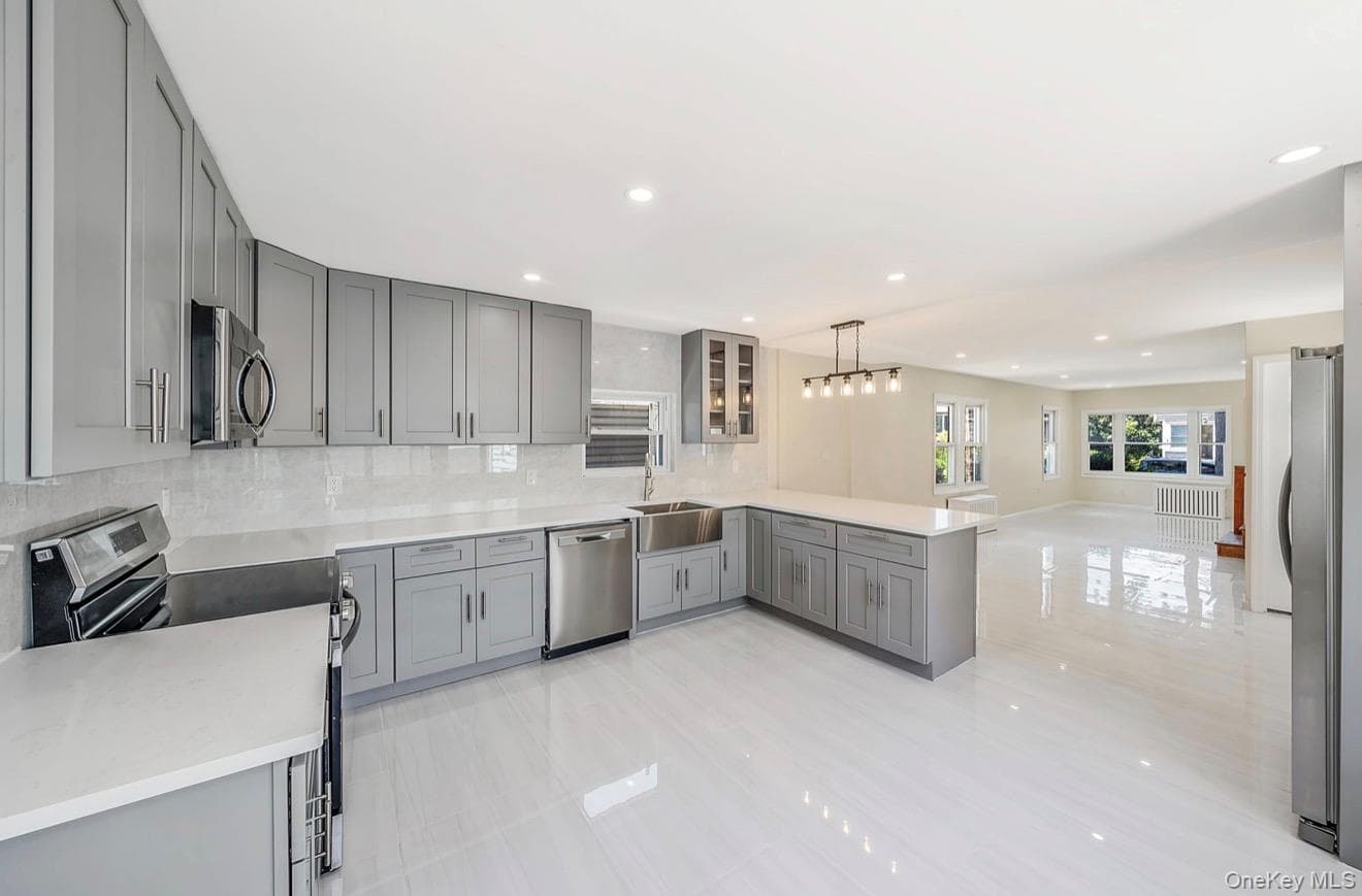 530 Washington Avenue thumbnail 11