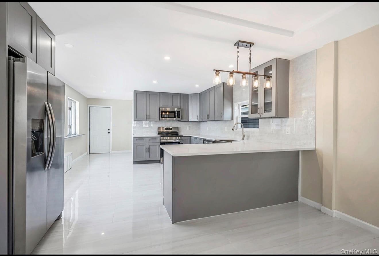 530 Washington Avenue thumbnail 8