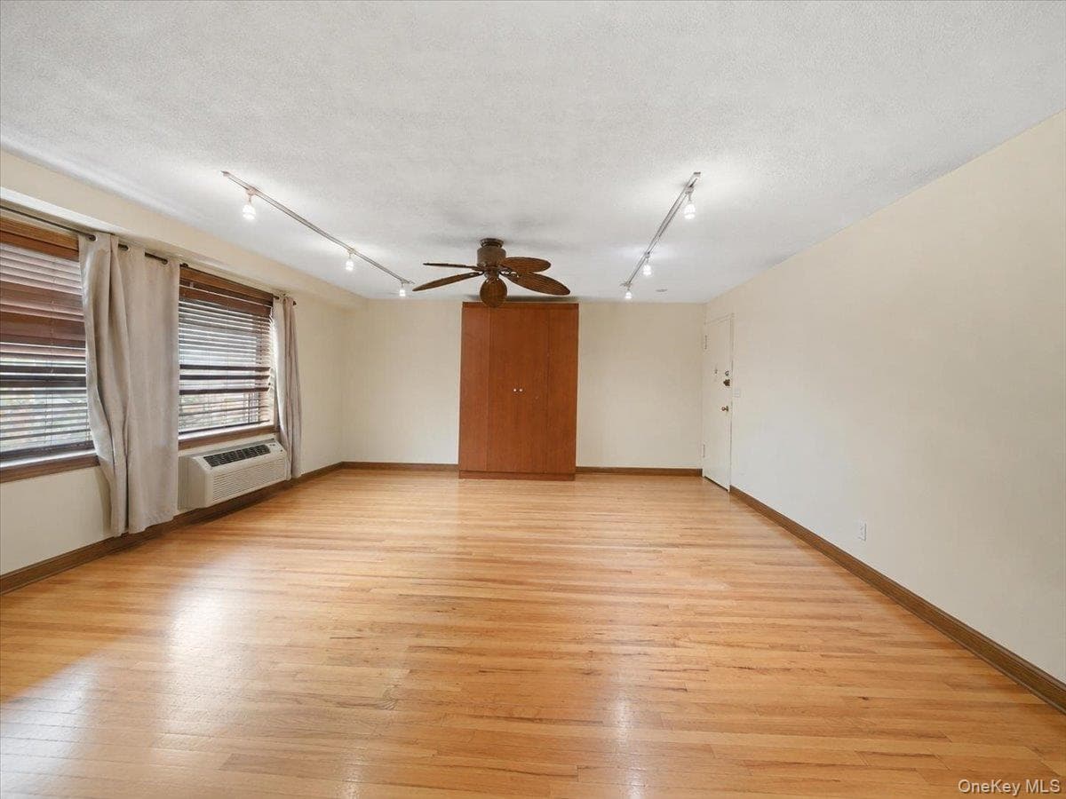 6291 Broadway Unit: A6 thumbnail 11
