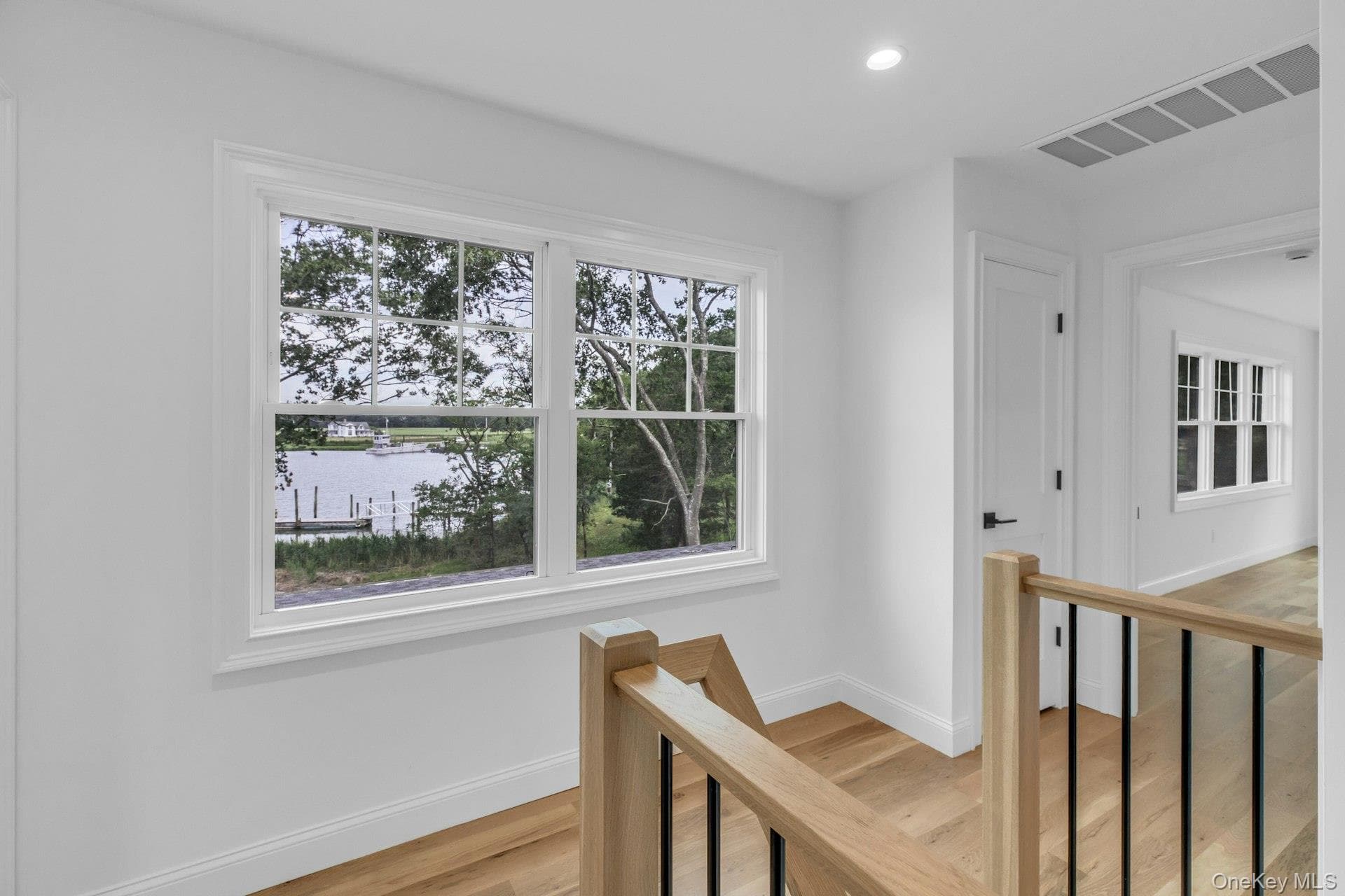 255 Peconic Bay Boulevard thumbnail 32