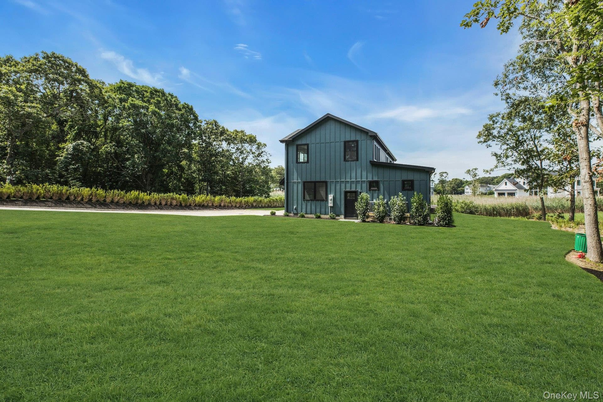 255 Peconic Bay Boulevard thumbnail 38