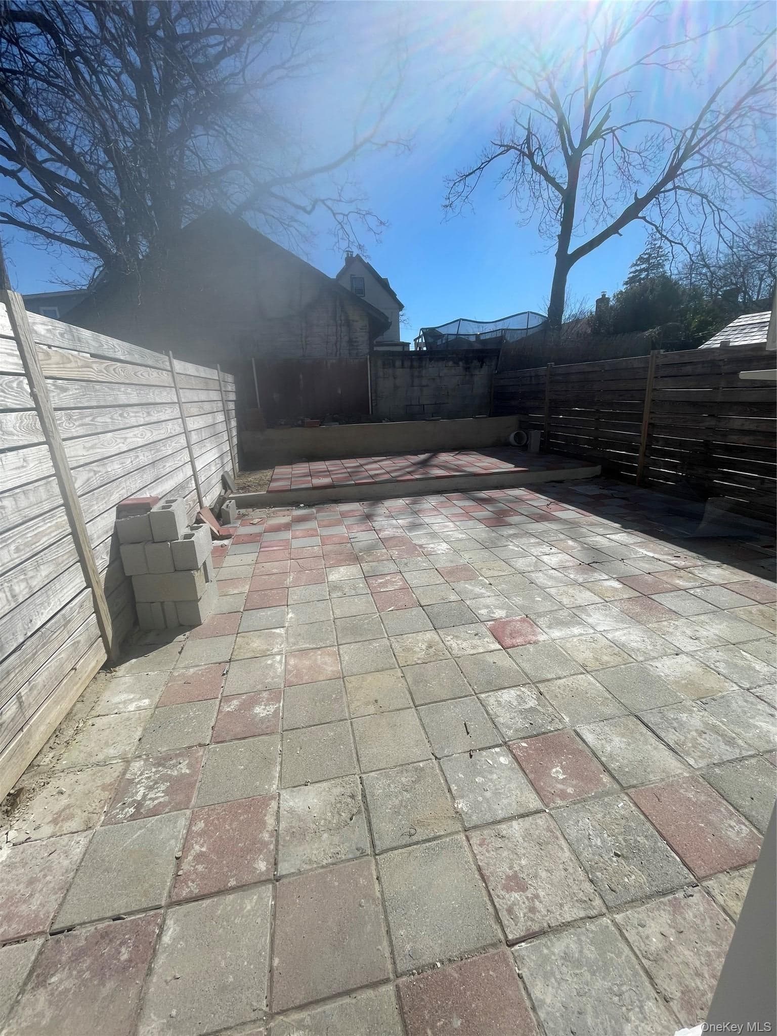 2323 Mott Avenue thumbnail 22