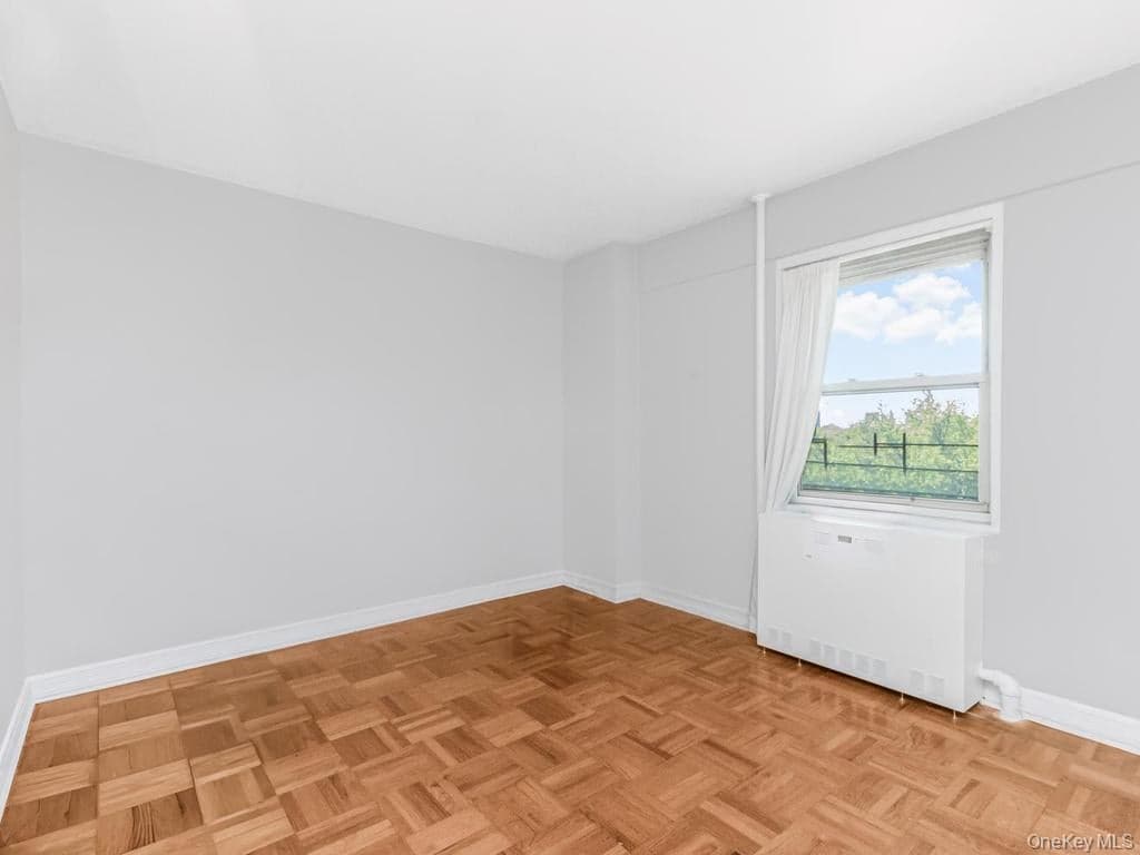 2 Fordham Hill Oval Unit: 5B thumbnail 13