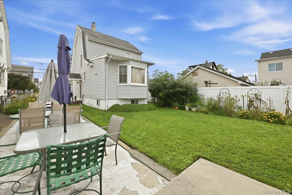 56 Elmwood Street thumbnail 24