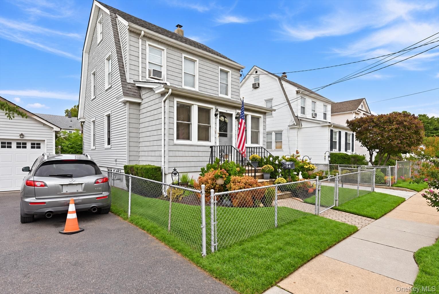 56 Elmwood Street photo 1