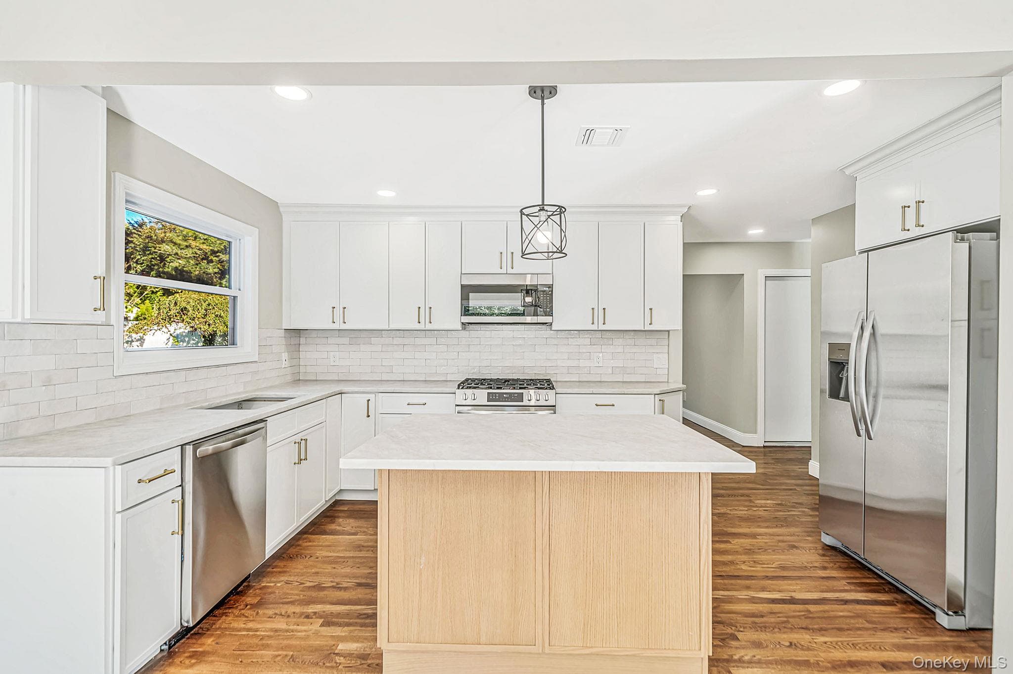 84 Empress Pines Drive thumbnail 9