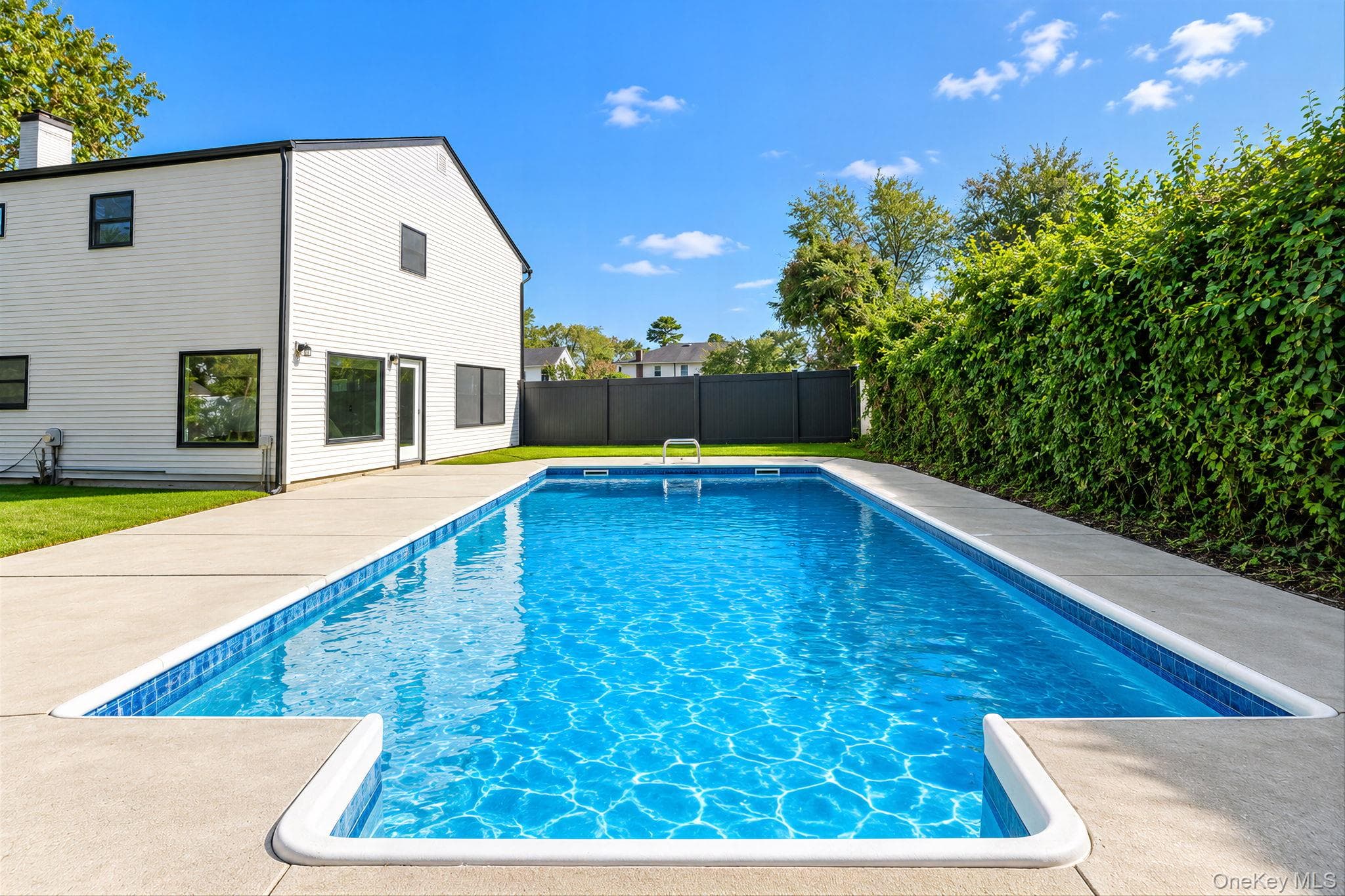 84 Empress Pines Drive thumbnail 37