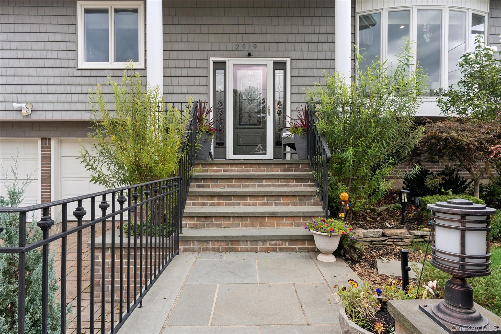 2919 Bond Drive thumbnail 3