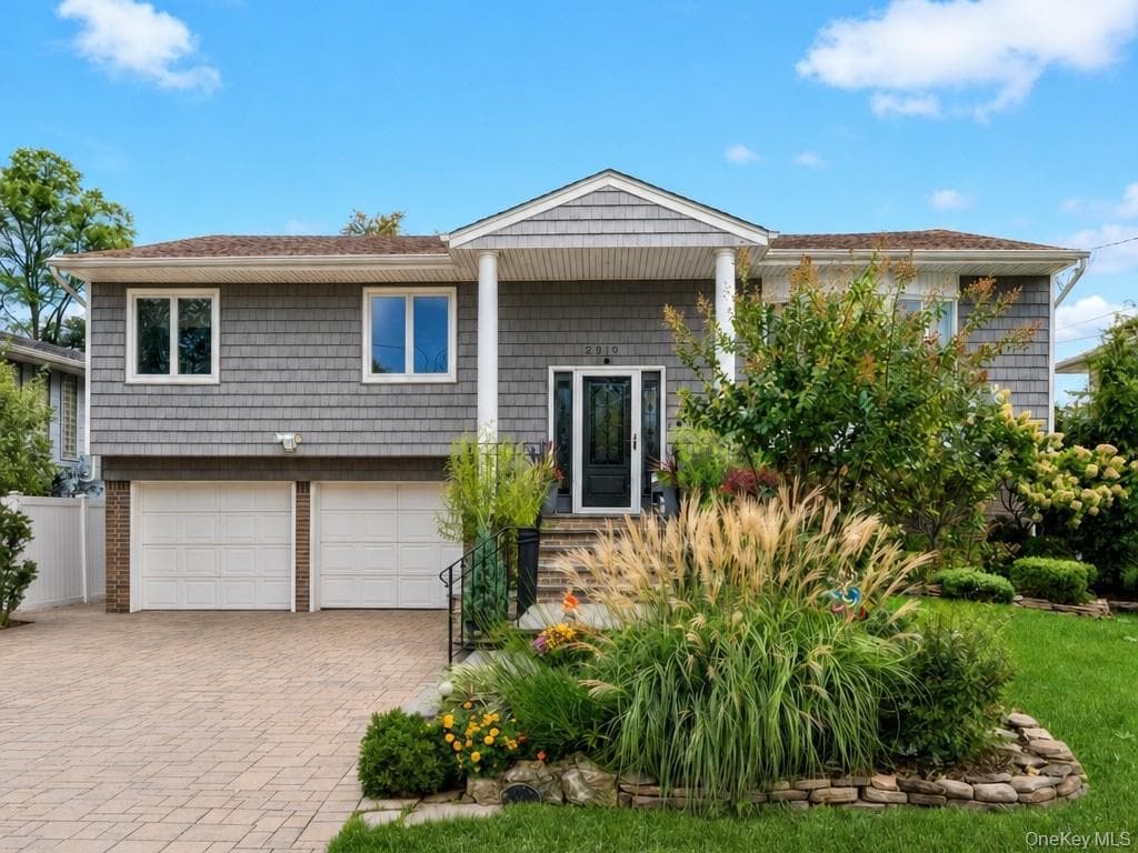 2919 Bond Drive thumbnail 2