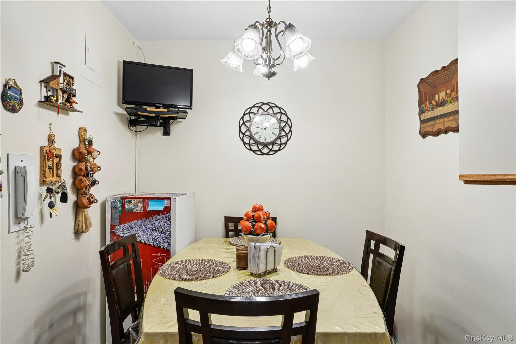 3305 90 Street Unit: 2D photo 1