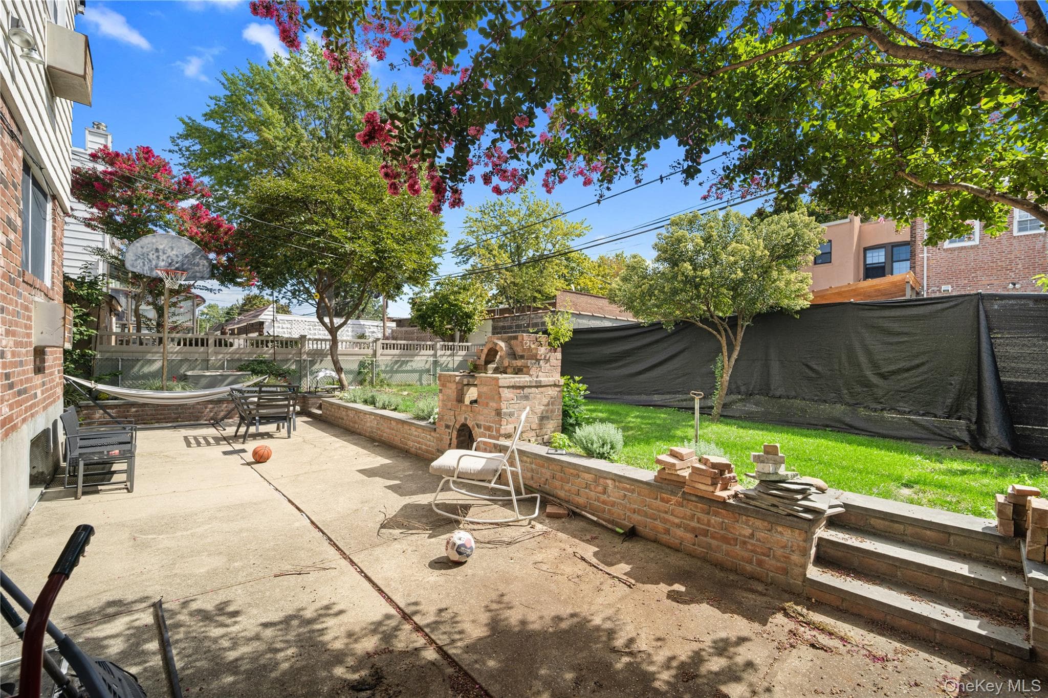 89-16 Doran Avenue thumbnail 8