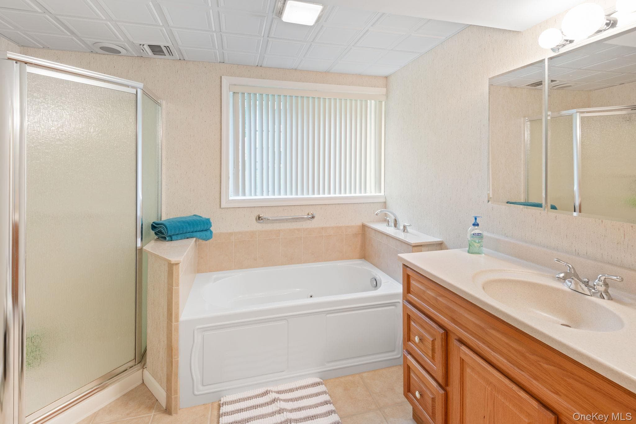 16 Lindbergh Circle Unit: 16 thumbnail 25