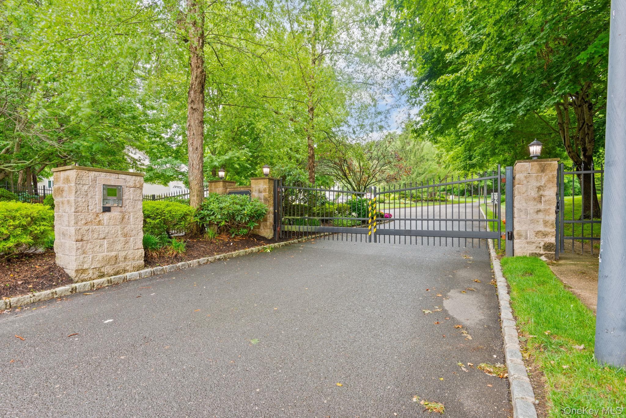 16 Lindbergh Circle Unit: 16 thumbnail 39